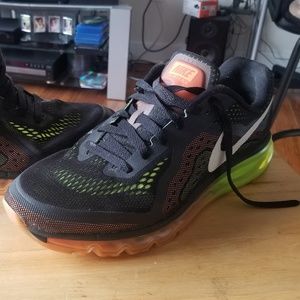NIKE AIRMAX 360 RUNNING SHOE